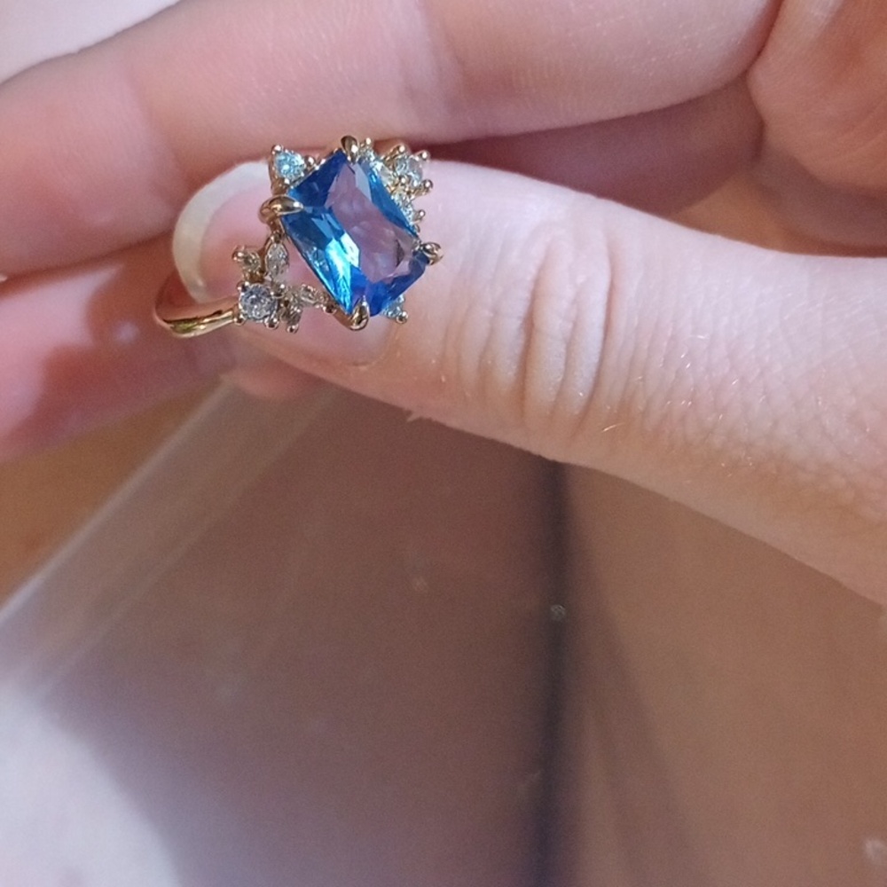 ♥️G $9 Each Or Bundle 4/$20 Blue and Gold Women's Ring Size 8 💙 - Picture 3 of 6